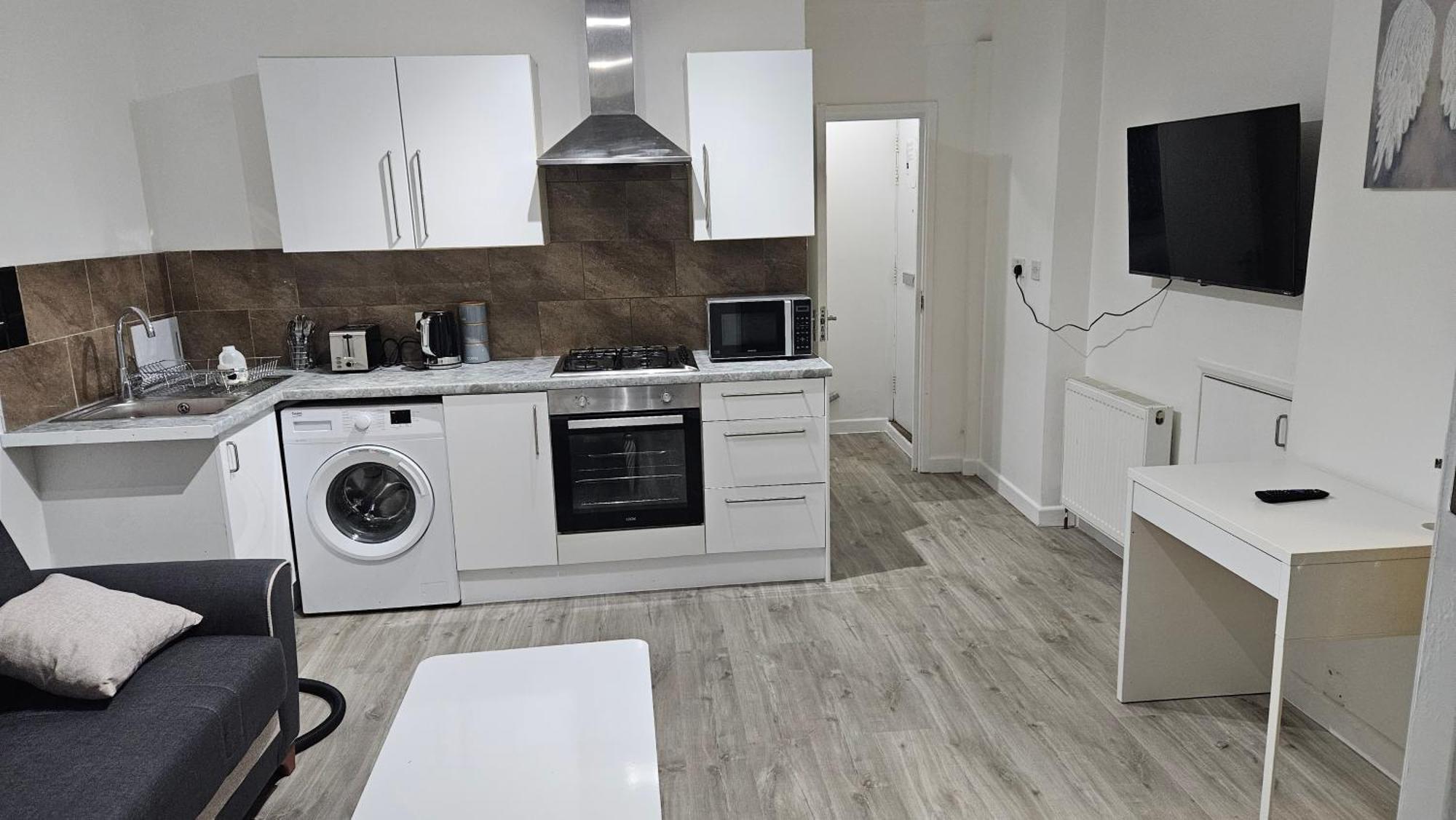 Luxury 2 Bedrooms Flat Leytonstone Apartment